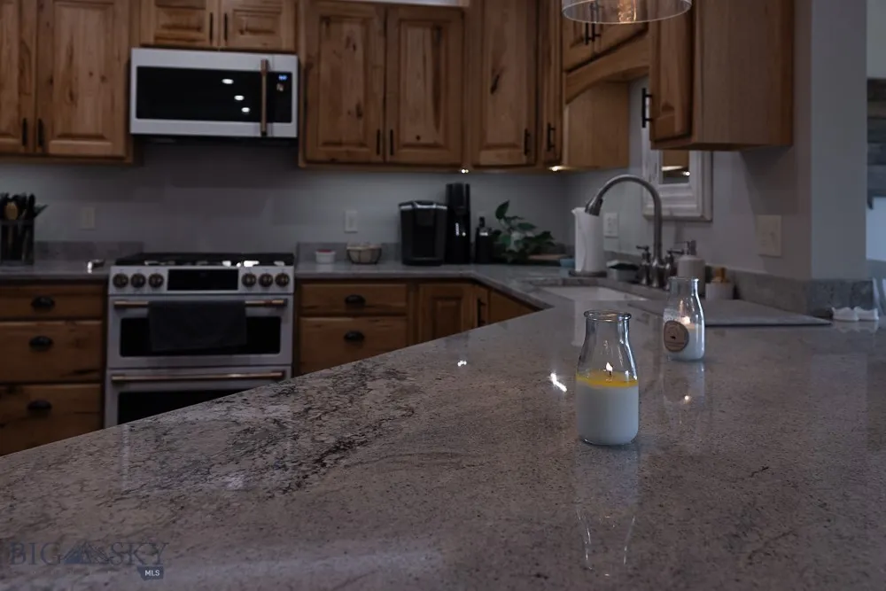 2127 Old Us Highway 91, Cascade, Montana 59421, Cascade, Montana 59421, 4 Bedrooms Bedrooms, ,2 BathroomsBathrooms,Residential,For Sale,2127 Old Us Highway 91, Cascade, Montana 59421,0,404388