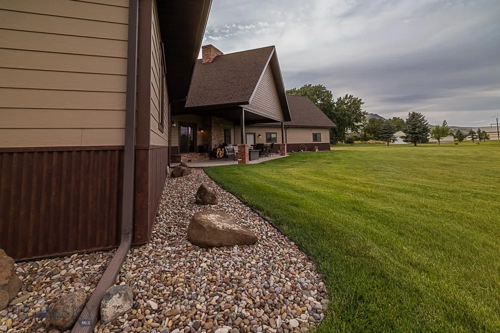 2127 Old Us Highway 91, Cascade, Montana 59421, Cascade, Montana 59421, 4 Bedrooms Bedrooms, ,2 BathroomsBathrooms,Residential,For Sale,2127 Old Us Highway 91, Cascade, Montana 59421,0,404388
