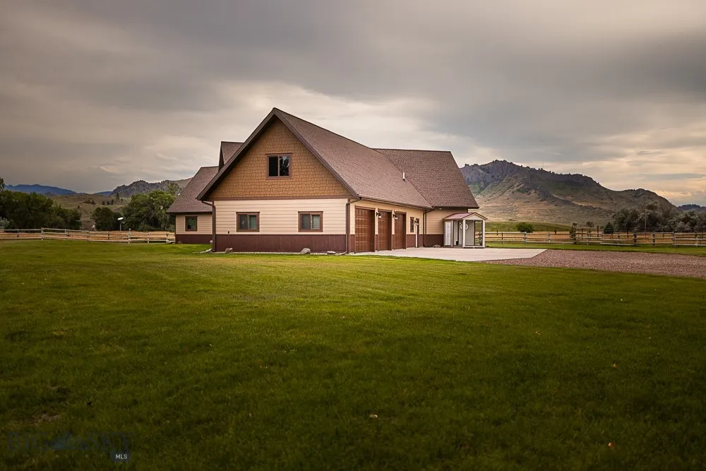 2127 Old Us Highway 91, Cascade, Montana 59421, Cascade, Montana 59421, 4 Bedrooms Bedrooms, ,2 BathroomsBathrooms,Residential,For Sale,2127 Old Us Highway 91, Cascade, Montana 59421,0,404388