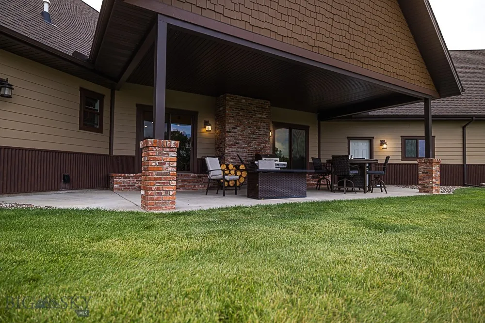 2127 Old Us Highway 91, Cascade, Montana 59421, Cascade, Montana 59421, 4 Bedrooms Bedrooms, ,2 BathroomsBathrooms,Residential,For Sale,2127 Old Us Highway 91, Cascade, Montana 59421,0,404388