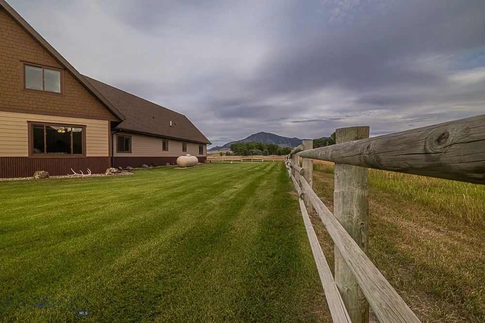 2127 Old Us Highway 91, Cascade, Montana 59421, Cascade, Montana 59421, 4 Bedrooms Bedrooms, ,2 BathroomsBathrooms,Residential,For Sale,2127 Old Us Highway 91, Cascade, Montana 59421,0,404388