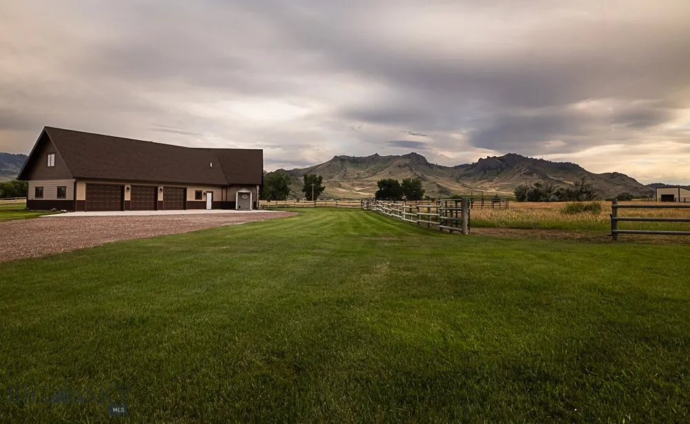 2127 Old Us Highway 91, Cascade, Montana 59421, Cascade, Montana 59421, 4 Bedrooms Bedrooms, ,2 BathroomsBathrooms,Residential,For Sale,2127 Old Us Highway 91, Cascade, Montana 59421,0,404388