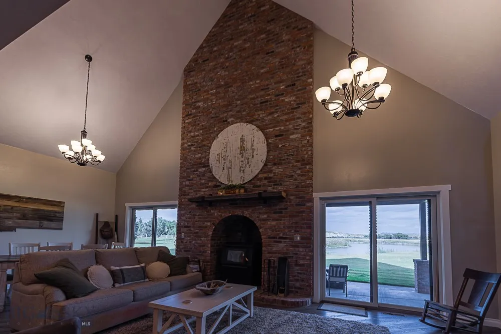 2127 Old Us Highway 91, Cascade, Montana 59421, Cascade, Montana 59421, 4 Bedrooms Bedrooms, ,2 BathroomsBathrooms,Residential,For Sale,2127 Old Us Highway 91, Cascade, Montana 59421,0,404388