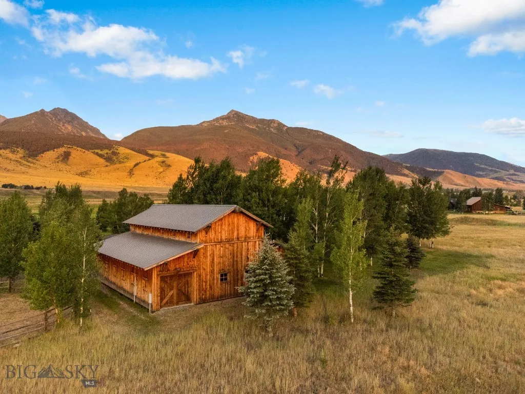 1921 E River Road, Livingston, Montana 59047, Livingston, Montana 59047, 3 Bedrooms Bedrooms, ,3 BathroomsBathrooms,Residential,For Sale,1921 E River Road, Livingston, Montana 59047,0,404402
