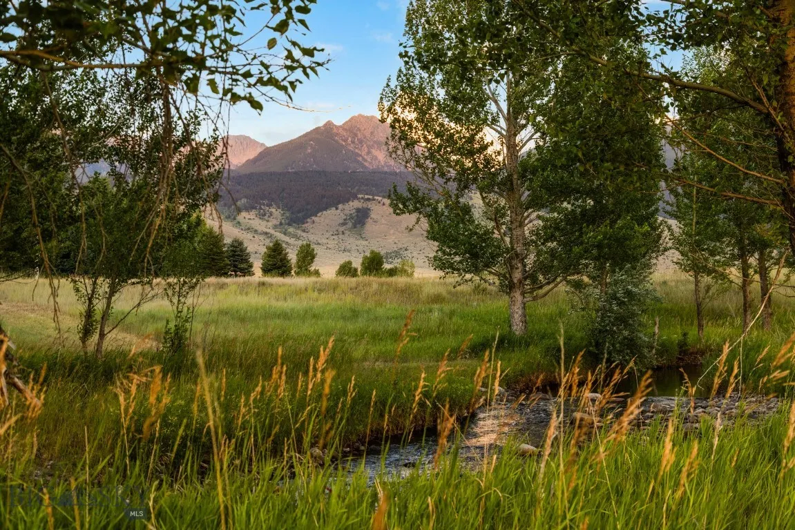 1921 E River Road, Livingston, Montana 59047, Livingston, Montana 59047, 3 Bedrooms Bedrooms, ,3 BathroomsBathrooms,Residential,For Sale,1921 E River Road, Livingston, Montana 59047,0,404402