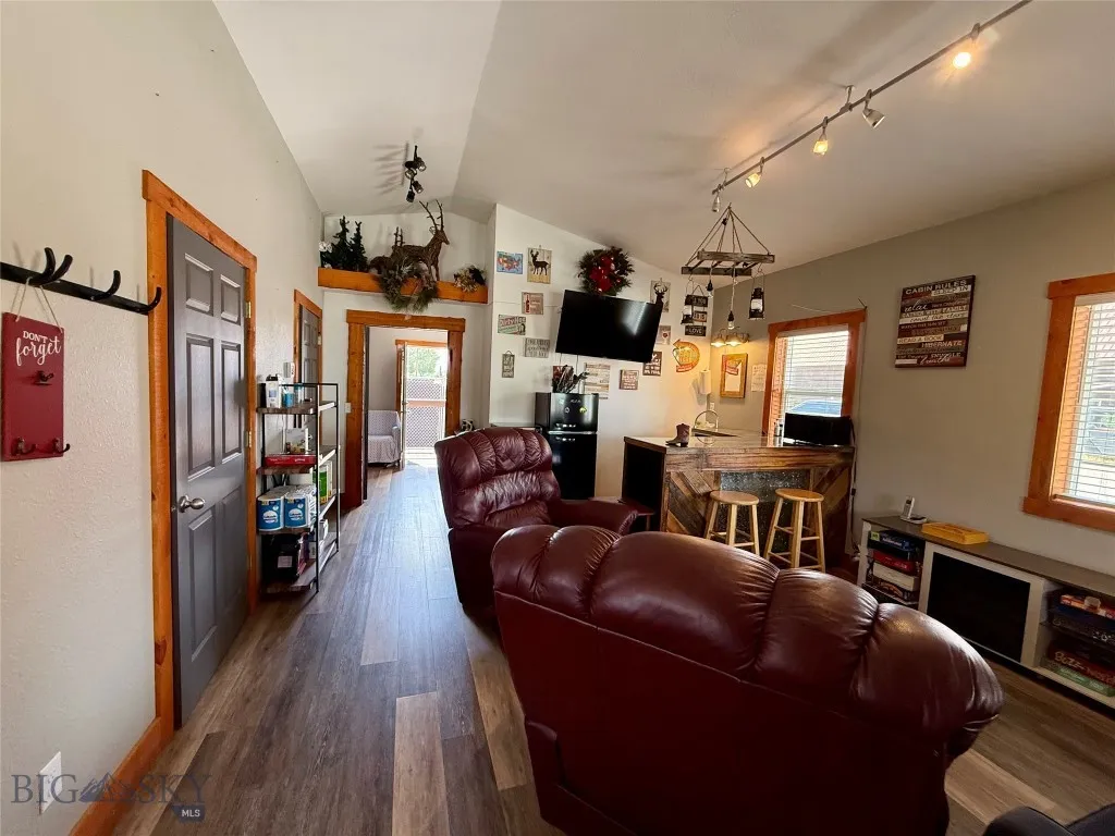 300 County Road, Wisdom, Montana 59761, Wisdom, Montana 59761, 1 Bedroom Bedrooms, ,1 BathroomBathrooms,Residential,For Sale,300 County Road, Wisdom, Montana 59761,0,404428