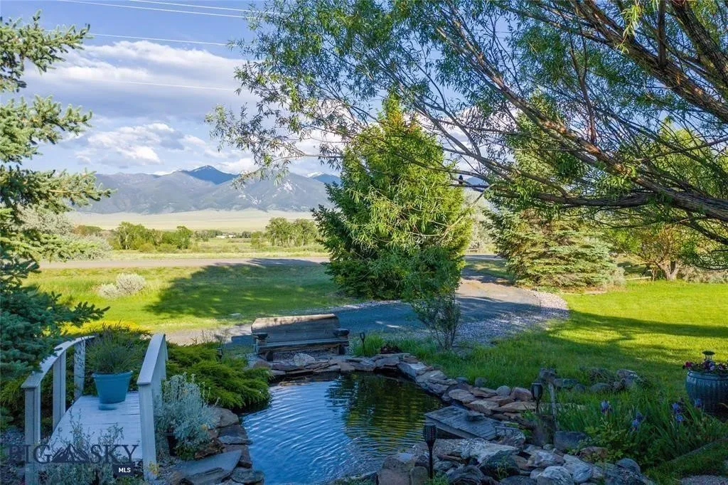 5301 Mt Highway 41 N, Silver Star, Montana 59751, Silver Star, Montana 59751, 3 Bedrooms Bedrooms, ,3 BathroomsBathrooms,Residential,For Sale,5301 Mt Highway 41 N, Silver Star, Montana 59751,0,404364