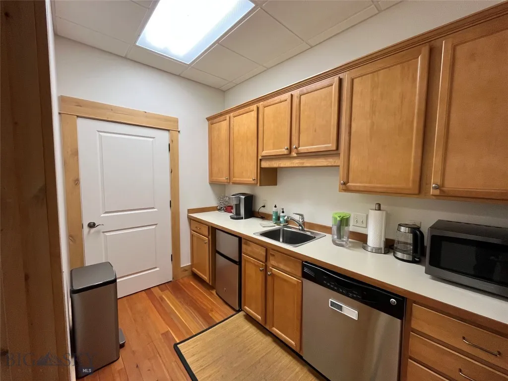 1940 W Dickerson Street 205, Bozeman, Montana 5971, Bozeman, Montana 59718, ,Commercial Lease,1940 W Dickerson Street 205, Bozeman, Montana 5971,0,404418