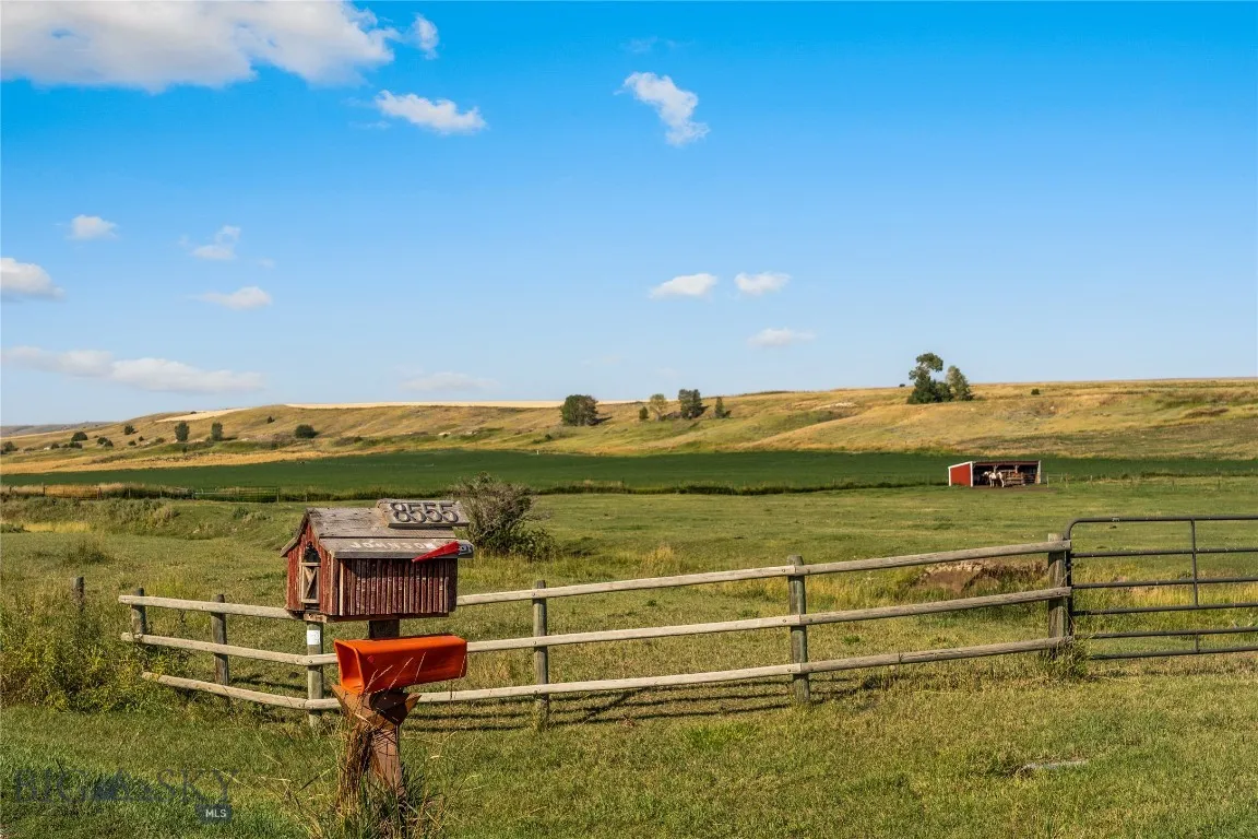 8555 Camp Creek Road, Manhattan, Montana 59741, Manhattan, Montana 59741, 5 Bedrooms Bedrooms, ,4 BathroomsBathrooms,Farm,For Sale,8555 Camp Creek Road, Manhattan, Montana 59741,0,404443