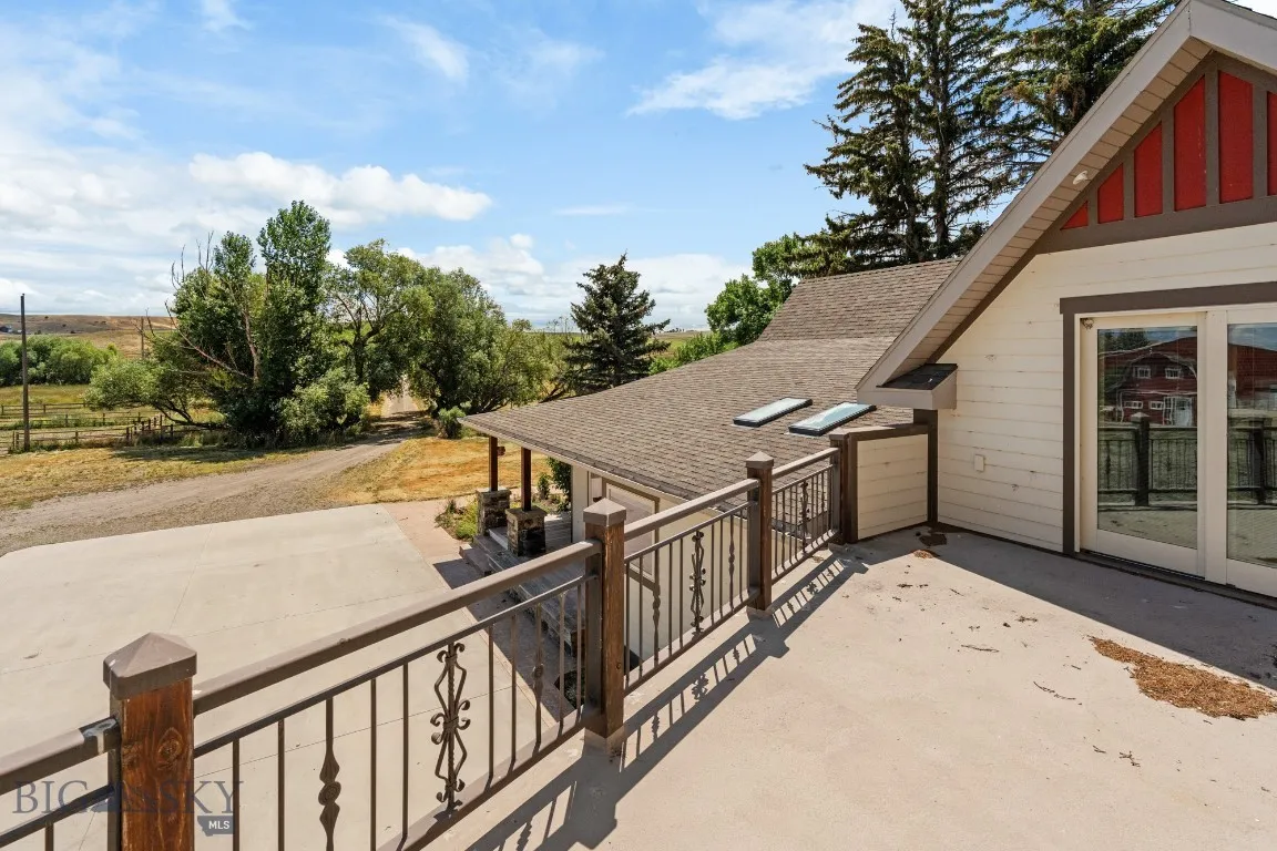 8555 Camp Creek Road, Manhattan, Montana 59741, Manhattan, Montana 59741, 5 Bedrooms Bedrooms, ,4 BathroomsBathrooms,Farm,For Sale,8555 Camp Creek Road, Manhattan, Montana 59741,0,404443