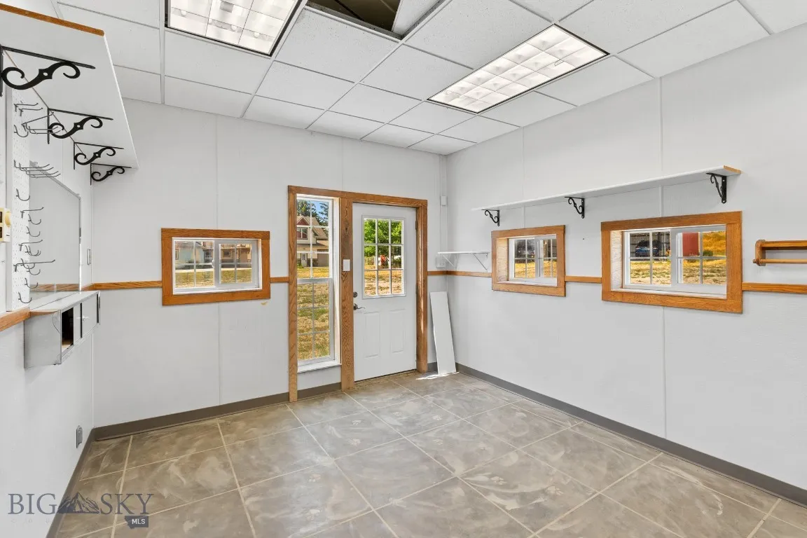 8555 Camp Creek Road, Manhattan, Montana 59741, Manhattan, Montana 59741, 5 Bedrooms Bedrooms, ,4 BathroomsBathrooms,Farm,For Sale,8555 Camp Creek Road, Manhattan, Montana 59741,0,404443