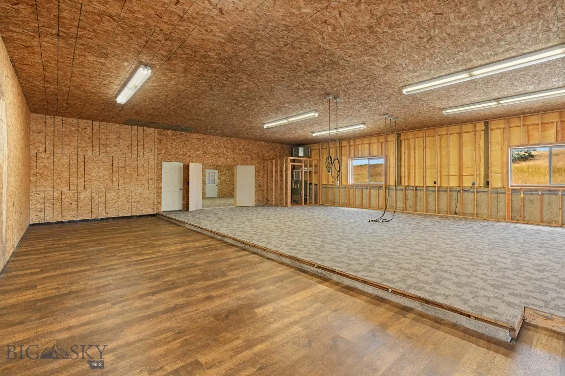 8555 Camp Creek Road, Manhattan, Montana 59741, Manhattan, Montana 59741, 5 Bedrooms Bedrooms, ,4 BathroomsBathrooms,Farm,For Sale,8555 Camp Creek Road, Manhattan, Montana 59741,0,404443