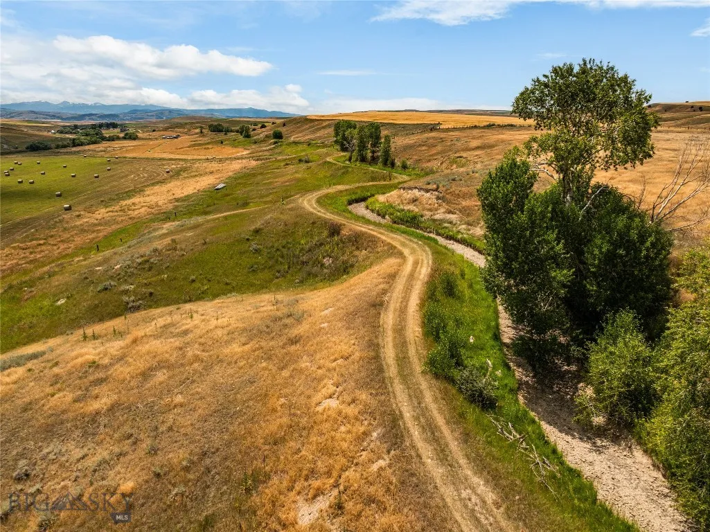 8555 Camp Creek Road, Manhattan, Montana 59741, Manhattan, Montana 59741, 5 Bedrooms Bedrooms, ,4 BathroomsBathrooms,Farm,For Sale,8555 Camp Creek Road, Manhattan, Montana 59741,0,404443
