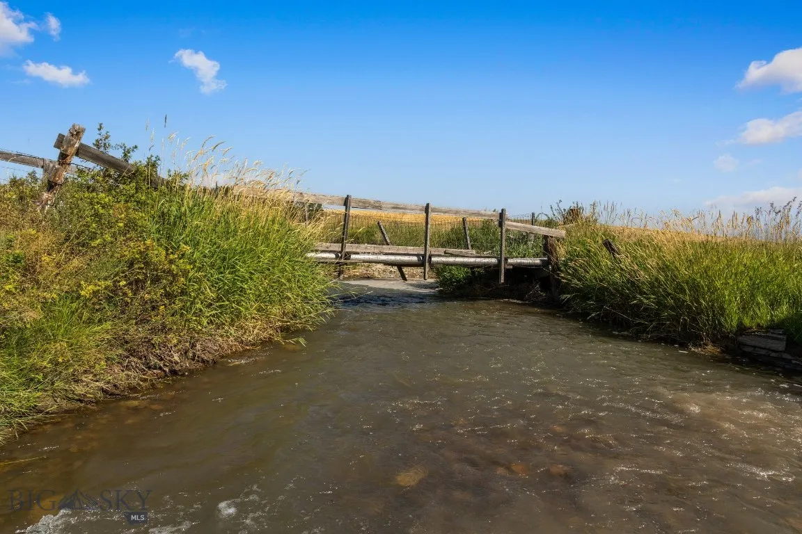 8555 Camp Creek Road, Manhattan, Montana 59741, Manhattan, Montana 59741, 5 Bedrooms Bedrooms, ,4 BathroomsBathrooms,Farm,For Sale,8555 Camp Creek Road, Manhattan, Montana 59741,0,404443