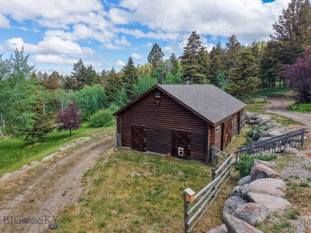 4 Pine Hill Drive, White Sulphur Springs, Montana, White Sulphur Springs, Montana 59645, 4 Bedrooms Bedrooms, ,1 BathroomBathrooms,Residential,For Sale,4 Pine Hill Drive, White Sulphur Springs, Montana ,0,404479