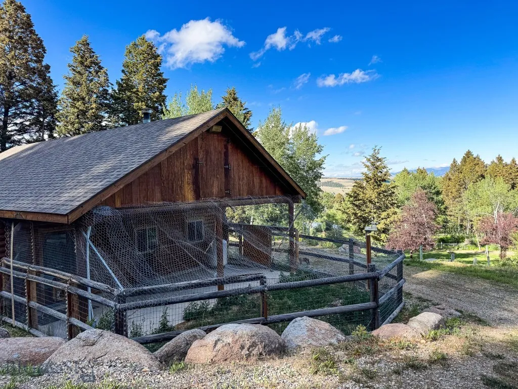 4 Pine Hill Drive, White Sulphur Springs, Montana, White Sulphur Springs, Montana 59645, 4 Bedrooms Bedrooms, ,1 BathroomBathrooms,Residential,For Sale,4 Pine Hill Drive, White Sulphur Springs, Montana ,0,404479