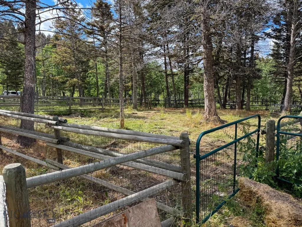4 Pine Hill Drive, White Sulphur Springs, Montana, White Sulphur Springs, Montana 59645, 4 Bedrooms Bedrooms, ,1 BathroomBathrooms,Residential,For Sale,4 Pine Hill Drive, White Sulphur Springs, Montana ,0,404479