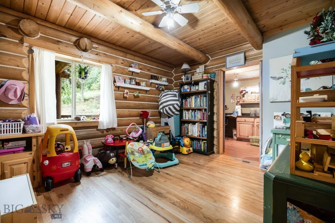4 Pine Hill Drive, White Sulphur Springs, Montana, White Sulphur Springs, Montana 59645, 4 Bedrooms Bedrooms, ,1 BathroomBathrooms,Residential,For Sale,4 Pine Hill Drive, White Sulphur Springs, Montana ,0,404479