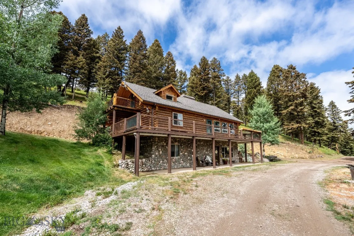 4 Pine Hill Drive, White Sulphur Springs, Montana, White Sulphur Springs, Montana 59645, 4 Bedrooms Bedrooms, ,1 BathroomBathrooms,Residential,For Sale,4 Pine Hill Drive, White Sulphur Springs, Montana ,0,404479