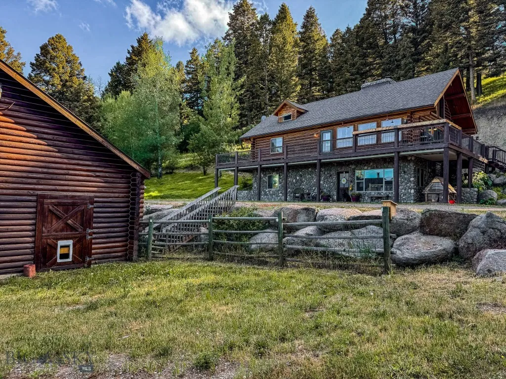 4 Pine Hill Drive, White Sulphur Springs, Montana, White Sulphur Springs, Montana 59645, 4 Bedrooms Bedrooms, ,1 BathroomBathrooms,Residential,For Sale,4 Pine Hill Drive, White Sulphur Springs, Montana ,0,404479