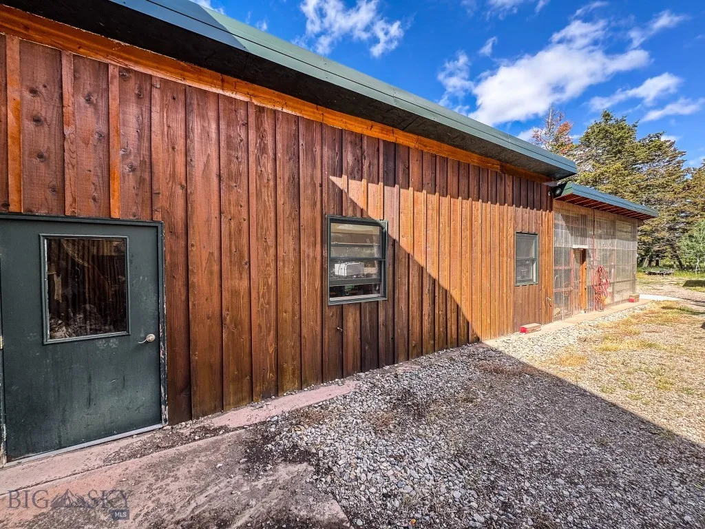 4 Pine Hill Drive, White Sulphur Springs, Montana, White Sulphur Springs, Montana 59645, 4 Bedrooms Bedrooms, ,1 BathroomBathrooms,Residential,For Sale,4 Pine Hill Drive, White Sulphur Springs, Montana ,0,404479