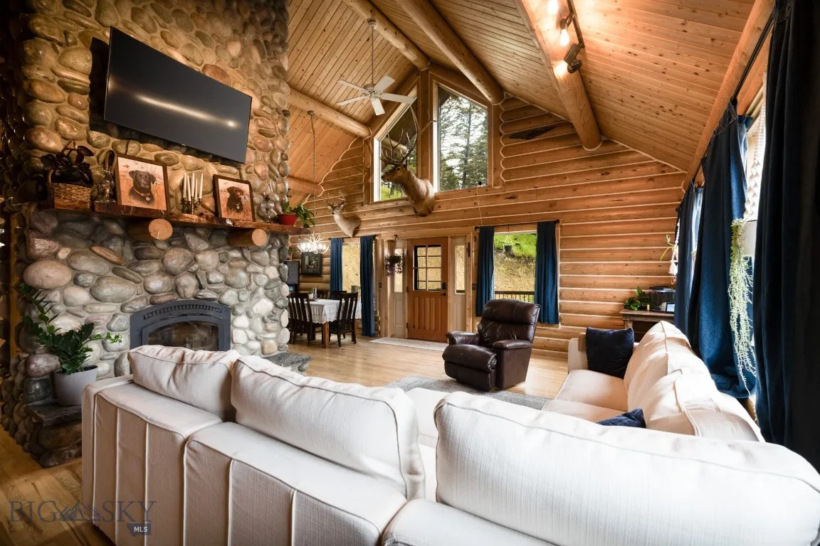 4 Pine Hill Drive, White Sulphur Springs, Montana, White Sulphur Springs, Montana 59645, 4 Bedrooms Bedrooms, ,1 BathroomBathrooms,Residential,For Sale,4 Pine Hill Drive, White Sulphur Springs, Montana ,0,404479