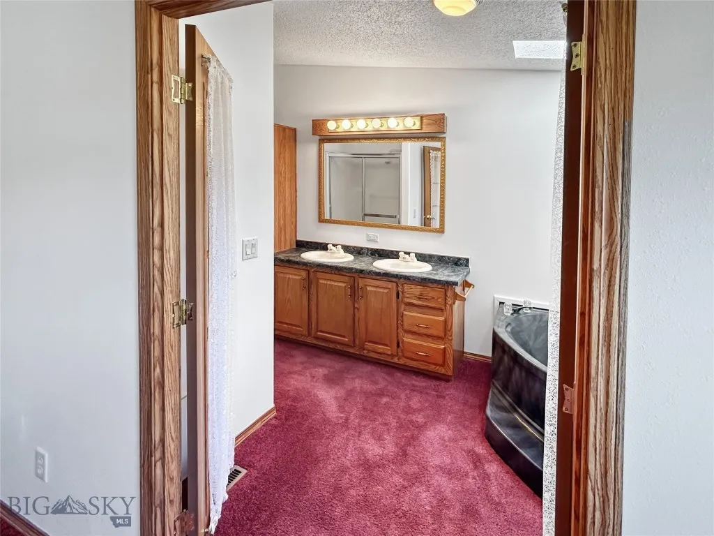 1070 Lovers Leap Road, Dillon, Montana 59725, Dillon, Montana 59725, 3 Bedrooms Bedrooms, ,2 BathroomsBathrooms,Residential,For Sale,1070 Lovers Leap Road, Dillon, Montana 59725,0,404438