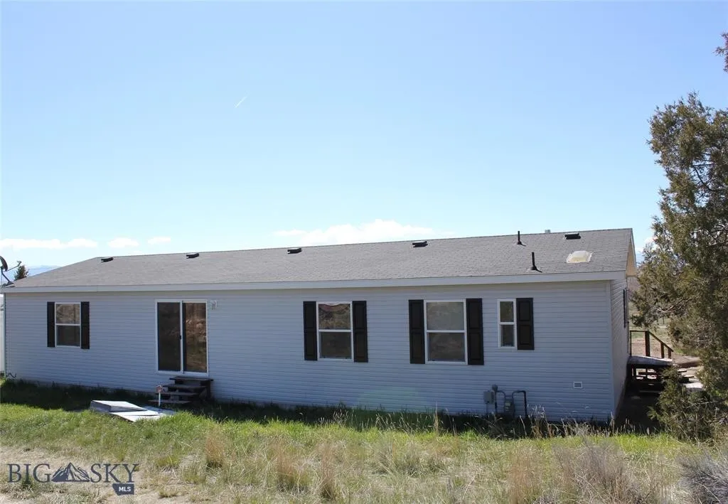 1070 Lovers Leap Road, Dillon, Montana 59725, Dillon, Montana 59725, 3 Bedrooms Bedrooms, ,2 BathroomsBathrooms,Residential,For Sale,1070 Lovers Leap Road, Dillon, Montana 59725,0,404438