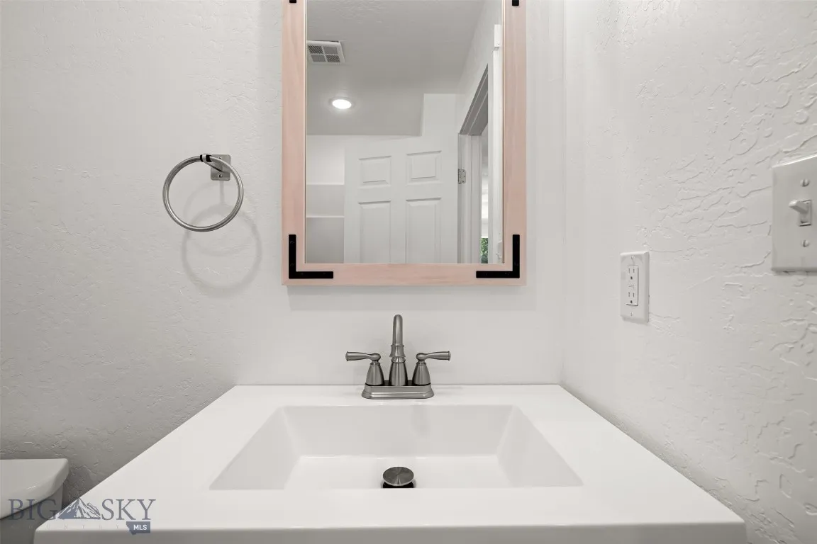 505 E Pennsylvania Street, Anaconda, Montana 59711, Anaconda, Montana 59711, 4 Bedrooms Bedrooms, ,2 BathroomsBathrooms,Residential,For Sale,505 E Pennsylvania Street, Anaconda, Montana 59711,0,404533