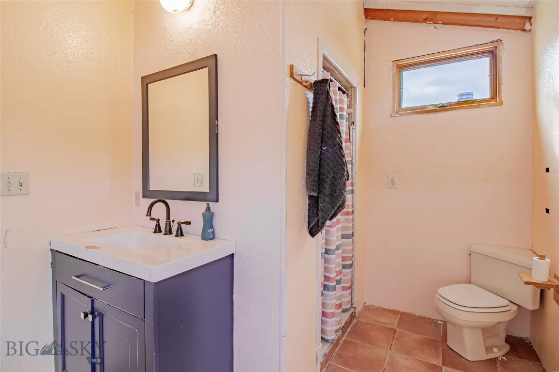 426 Friend Spring Road, Whitehall, Montana 59759, Whitehall, Montana 59759, 2 Bedrooms Bedrooms, ,2 BathroomsBathrooms,Residential,For Sale,426 Friend Spring Road, Whitehall, Montana 59759,0,404638
