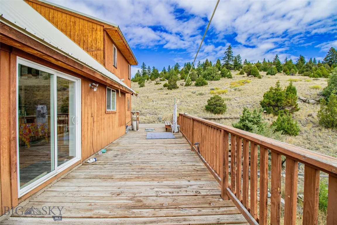 426 Friend Spring Road, Whitehall, Montana 59759, Whitehall, Montana 59759, 2 Bedrooms Bedrooms, ,2 BathroomsBathrooms,Residential,For Sale,426 Friend Spring Road, Whitehall, Montana 59759,0,404638