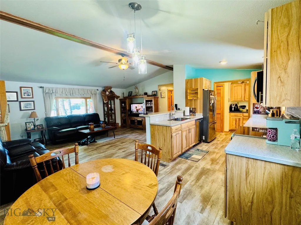 1116 27th Street, Fort Benton, Montana 59442, Fort Benton, Montana 59442, 3 Bedrooms Bedrooms, ,2 BathroomsBathrooms,Residential,For Sale,1116 27th Street, Fort Benton, Montana 59442,0,404669