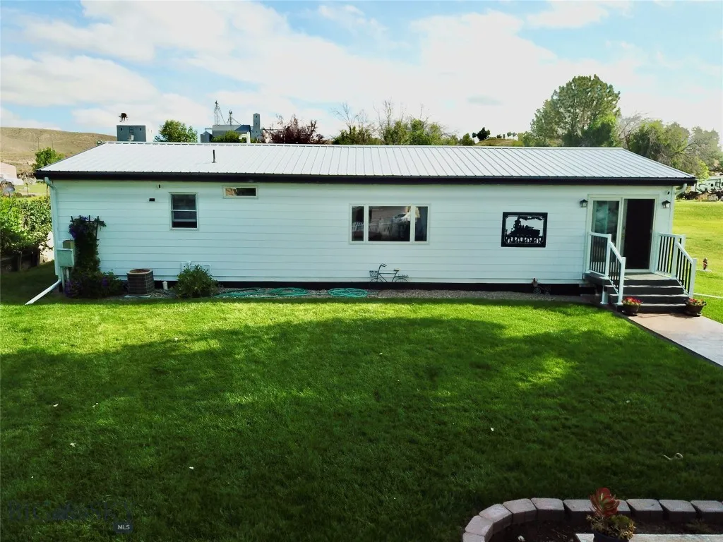 1116 27th Street, Fort Benton, Montana 59442, Fort Benton, Montana 59442, 3 Bedrooms Bedrooms, ,2 BathroomsBathrooms,Residential,For Sale,1116 27th Street, Fort Benton, Montana 59442,0,404669