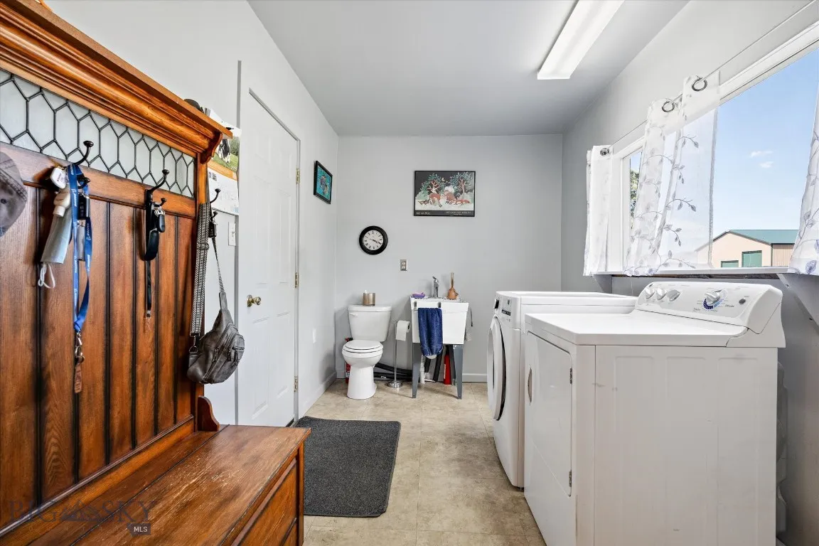 6285 Elkhorn, Helena, Montana 59602, Helena, Montana 59602, 4 Bedrooms Bedrooms, ,2 BathroomsBathrooms,Residential,For Sale,6285 Elkhorn, Helena, Montana 59602,0,404656