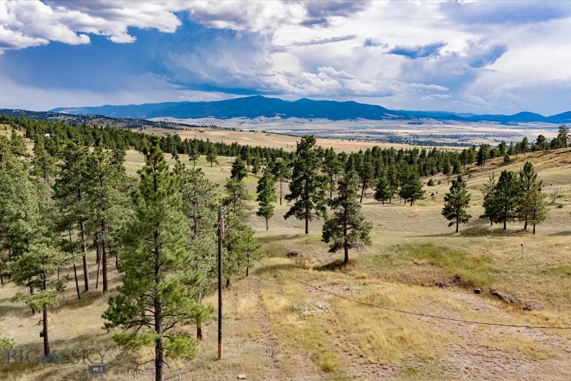 6285 Elkhorn, Helena, Montana 59602, Helena, Montana 59602, 4 Bedrooms Bedrooms, ,2 BathroomsBathrooms,Residential,For Sale,6285 Elkhorn, Helena, Montana 59602,0,404656