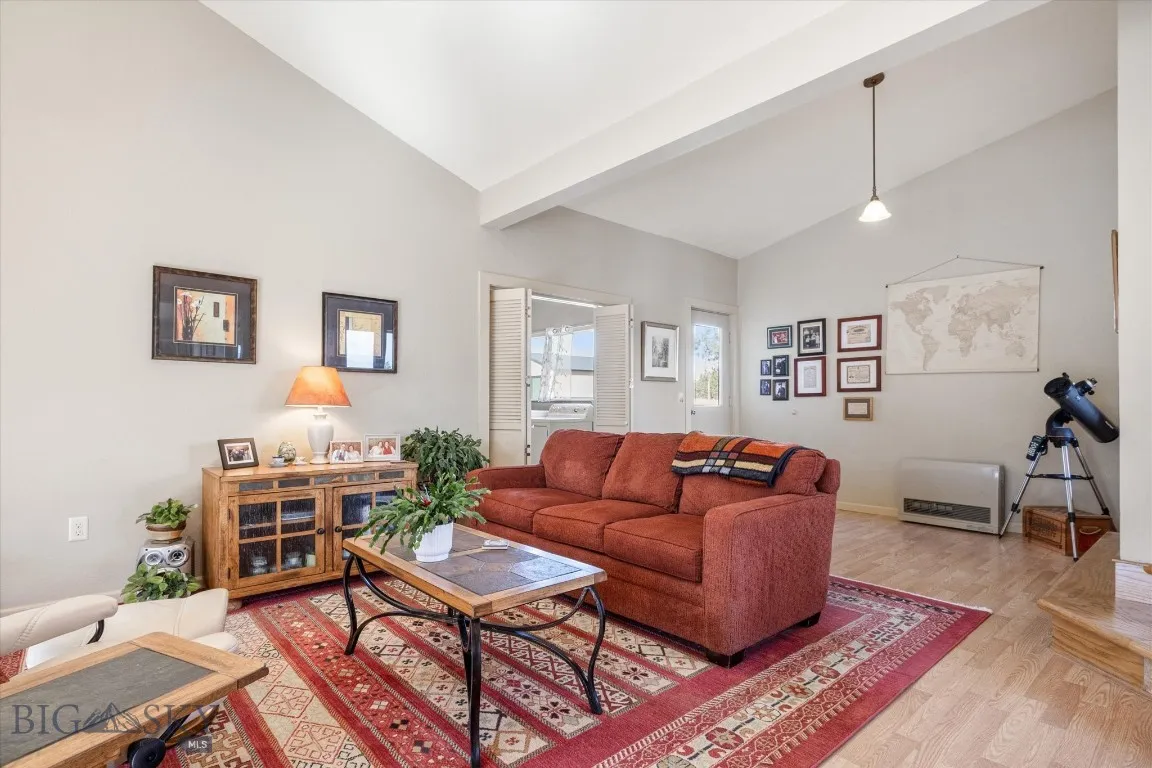 6285 Elkhorn, Helena, Montana 59602, Helena, Montana 59602, 4 Bedrooms Bedrooms, ,2 BathroomsBathrooms,Residential,For Sale,6285 Elkhorn, Helena, Montana 59602,0,404656