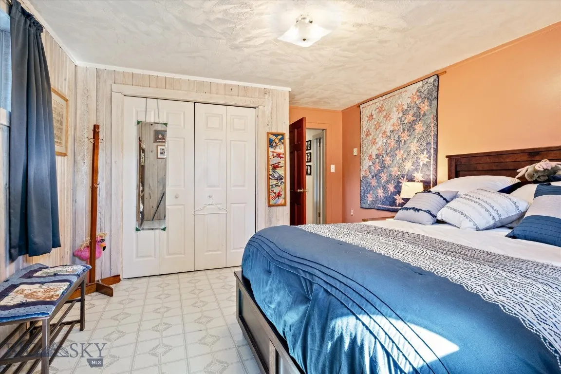 6285 Elkhorn, Helena, Montana 59602, Helena, Montana 59602, 4 Bedrooms Bedrooms, ,2 BathroomsBathrooms,Residential,For Sale,6285 Elkhorn, Helena, Montana 59602,0,404656