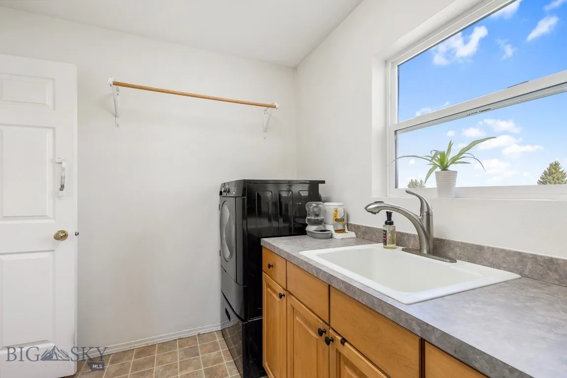 193 Lucille Lane, Bozeman, Montana 59718, Bozeman, Montana 59718, 5 Bedrooms Bedrooms, ,3 BathroomsBathrooms,Residential,For Sale,193 Lucille Lane, Bozeman, Montana 59718,0,404674