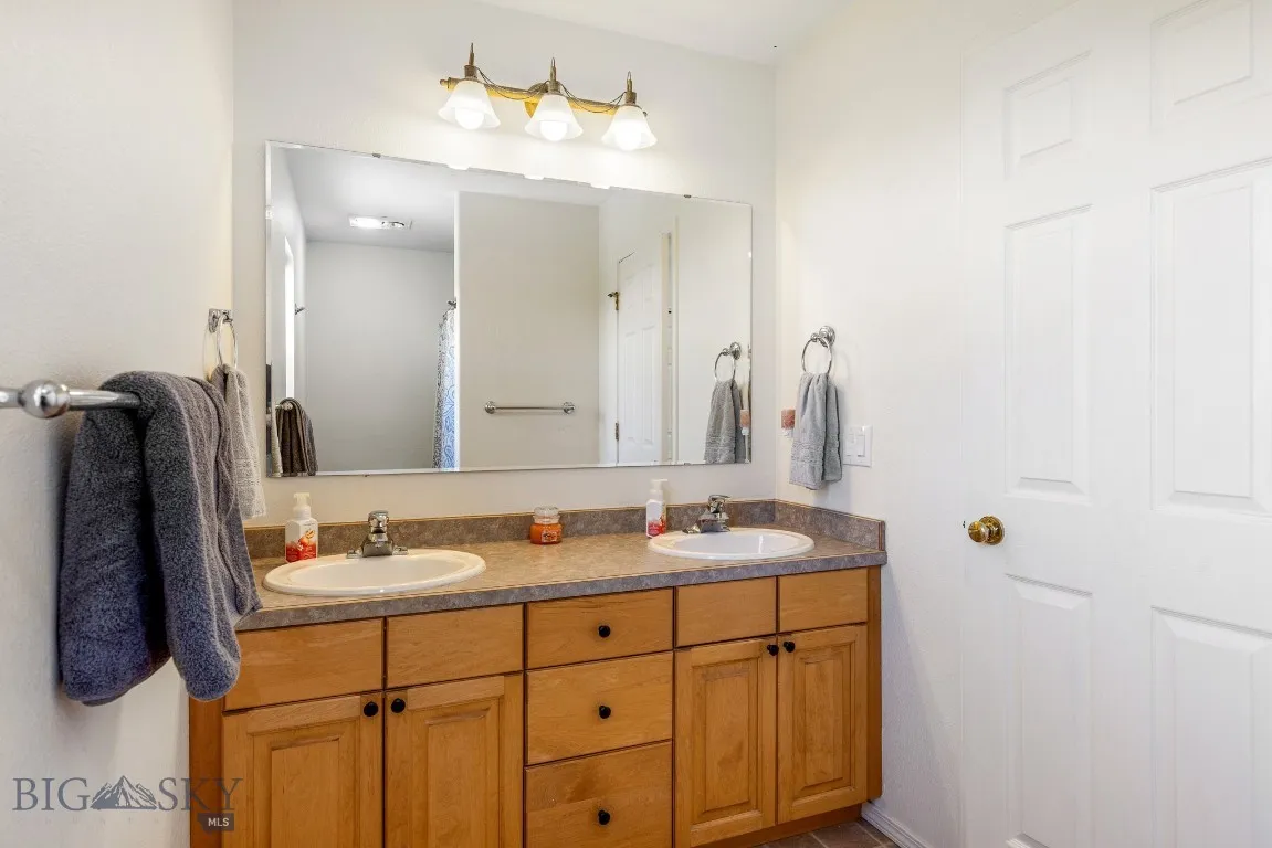 193 Lucille Lane, Bozeman, Montana 59718, Bozeman, Montana 59718, 5 Bedrooms Bedrooms, ,3 BathroomsBathrooms,Residential,For Sale,193 Lucille Lane, Bozeman, Montana 59718,0,404674