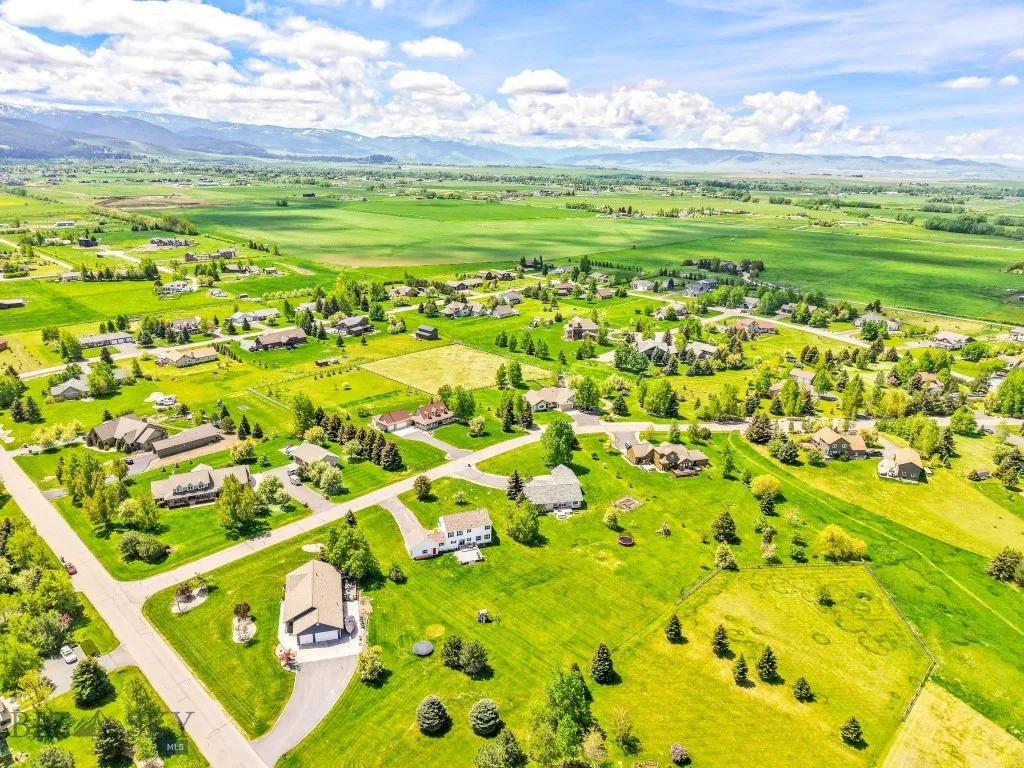 193 Lucille Lane, Bozeman, Montana 59718, Bozeman, Montana 59718, 5 Bedrooms Bedrooms, ,3 BathroomsBathrooms,Residential,For Sale,193 Lucille Lane, Bozeman, Montana 59718,0,404674