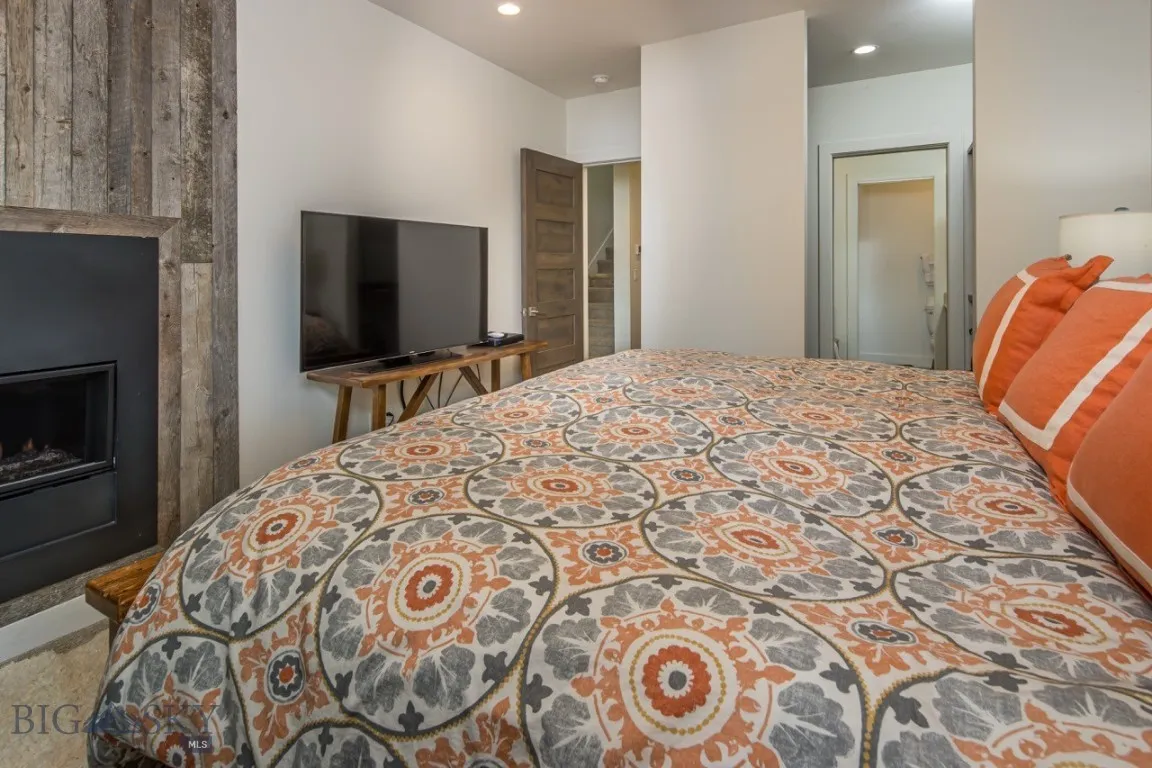 10 Alpine Bend Drive, Big Sky, Montana 59716, Big Sky, Montana 59716, 4 Bedrooms Bedrooms, ,1 BathroomBathrooms,Residential,For Sale,10 Alpine Bend Drive, Big Sky, Montana 59716,0,404581