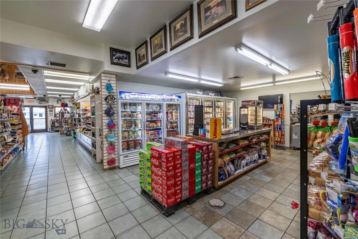 228 Big Timber Loop Rd Highway, Big Timber, Montan, Big Timber, Montana 59011, ,Commercial Sale,For Sale,228 Big Timber Loop Rd Highway, Big Timber, Montan,0,404688