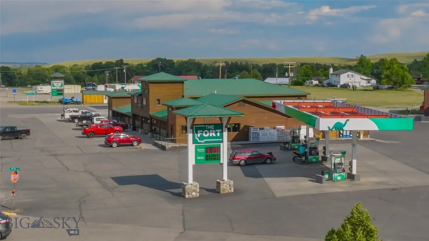 228 Big Timber Loop Rd Highway, Big Timber, Montan, Big Timber, Montana 59011, ,Commercial Sale,For Sale,228 Big Timber Loop Rd Highway, Big Timber, Montan,0,404688