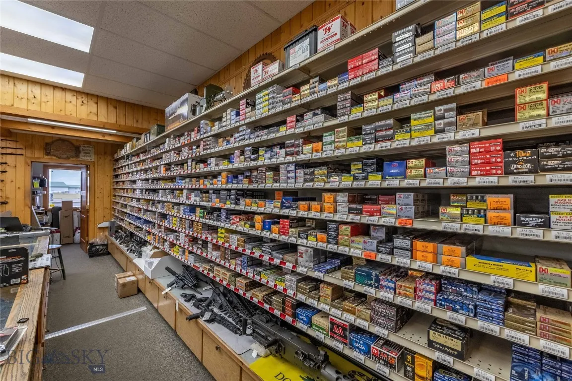 228 Big Timber Loop Rd Highway, Big Timber, Montan, Big Timber, Montana 59011, ,Commercial Sale,For Sale,228 Big Timber Loop Rd Highway, Big Timber, Montan,0,404688