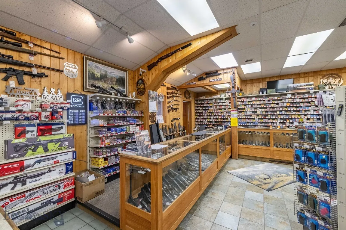 228 Big Timber Loop Rd Highway, Big Timber, Montan, Big Timber, Montana 59011, ,Commercial Sale,For Sale,228 Big Timber Loop Rd Highway, Big Timber, Montan,0,404688