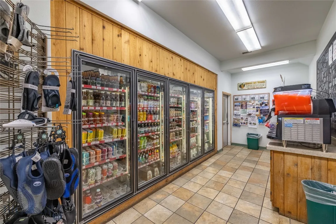 228 Big Timber Loop Rd Highway, Big Timber, Montan, Big Timber, Montana 59011, ,Commercial Sale,For Sale,228 Big Timber Loop Rd Highway, Big Timber, Montan,0,404688