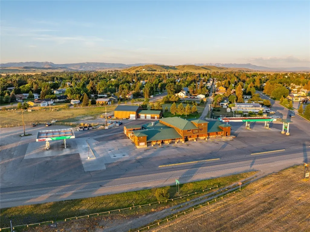 228 Big Timber Loop Rd Highway, Big Timber, Montan, Big Timber, Montana 59011, ,Commercial Sale,For Sale,228 Big Timber Loop Rd Highway, Big Timber, Montan,0,404688