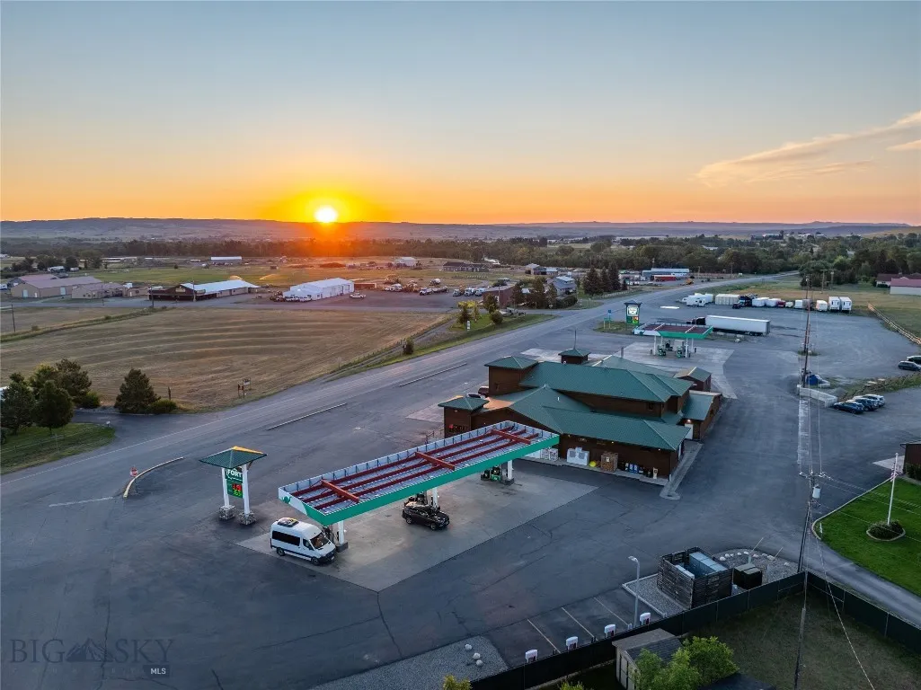228 Big Timber Loop Rd Highway, Big Timber, Montan, Big Timber, Montana 59011, ,Commercial Sale,For Sale,228 Big Timber Loop Rd Highway, Big Timber, Montan,0,404688