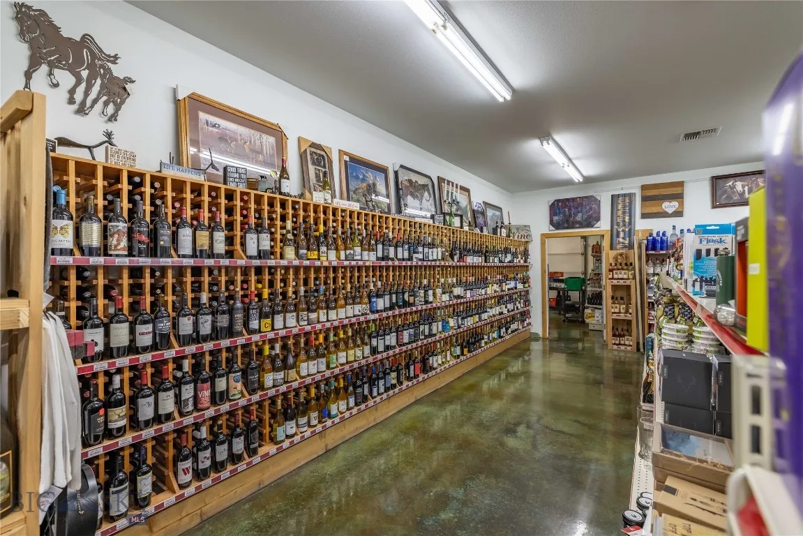 228 Big Timber Loop Rd Highway, Big Timber, Montan, Big Timber, Montana 59011, ,Commercial Sale,For Sale,228 Big Timber Loop Rd Highway, Big Timber, Montan,0,404688