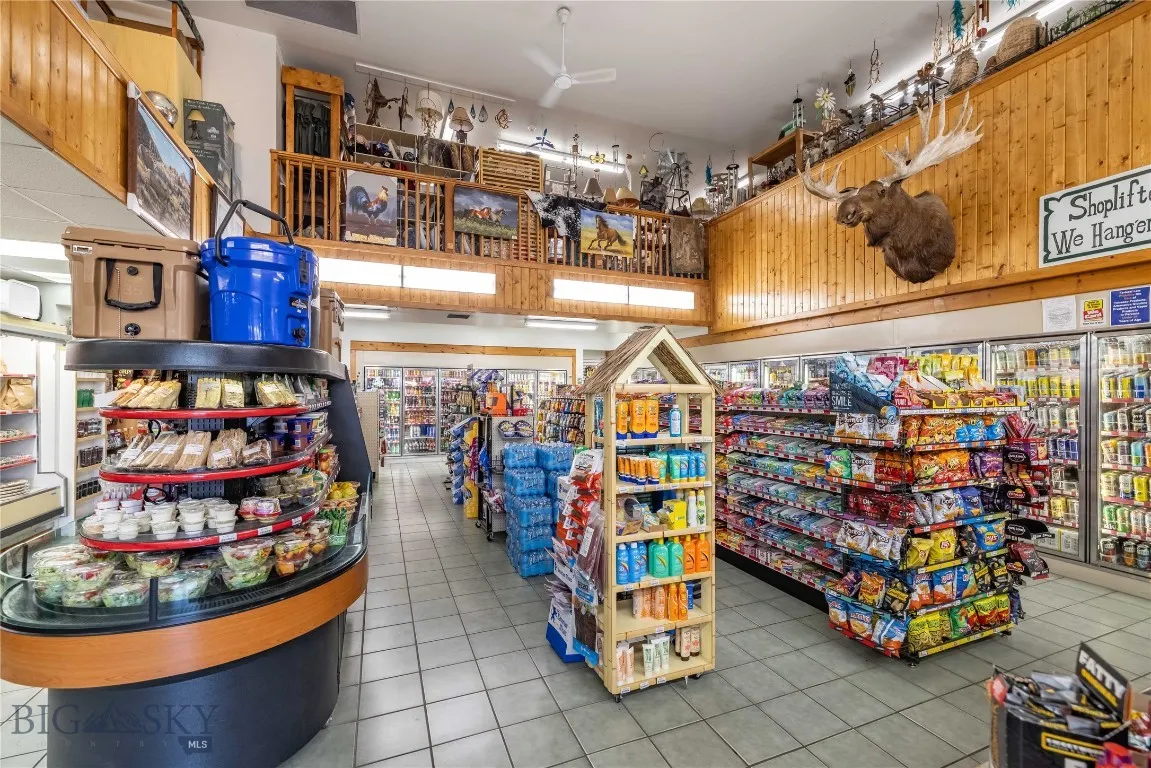 228 Big Timber Loop Rd Highway, Big Timber, Montan, Big Timber, Montana 59011, ,Commercial Sale,For Sale,228 Big Timber Loop Rd Highway, Big Timber, Montan,0,404688
